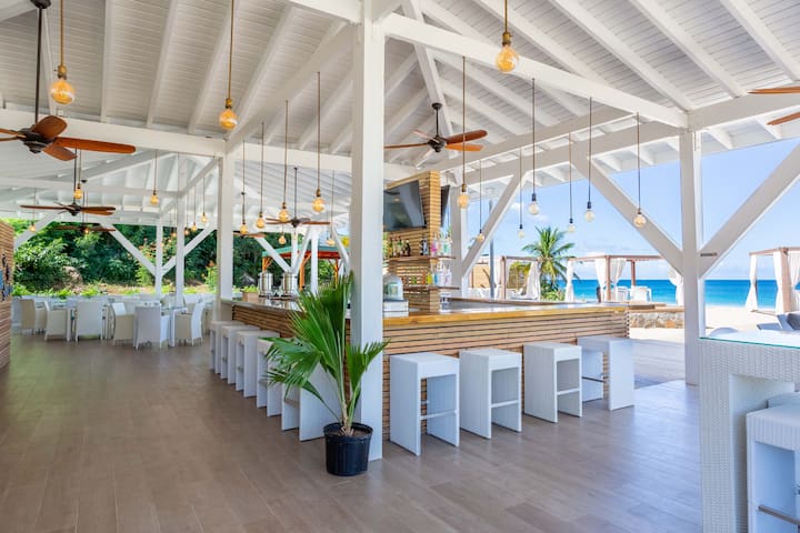 Wyndham Tortola BVI Lambert Beach Resort restaurant in East End, Other than US/Canada
